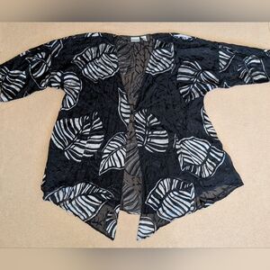 Chico's Black Beige Tropical Leaf Patterned Semi Sheer Kimono Top